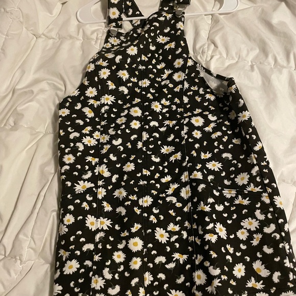 Cute walmart sunflower dress - Picture 2 of 2